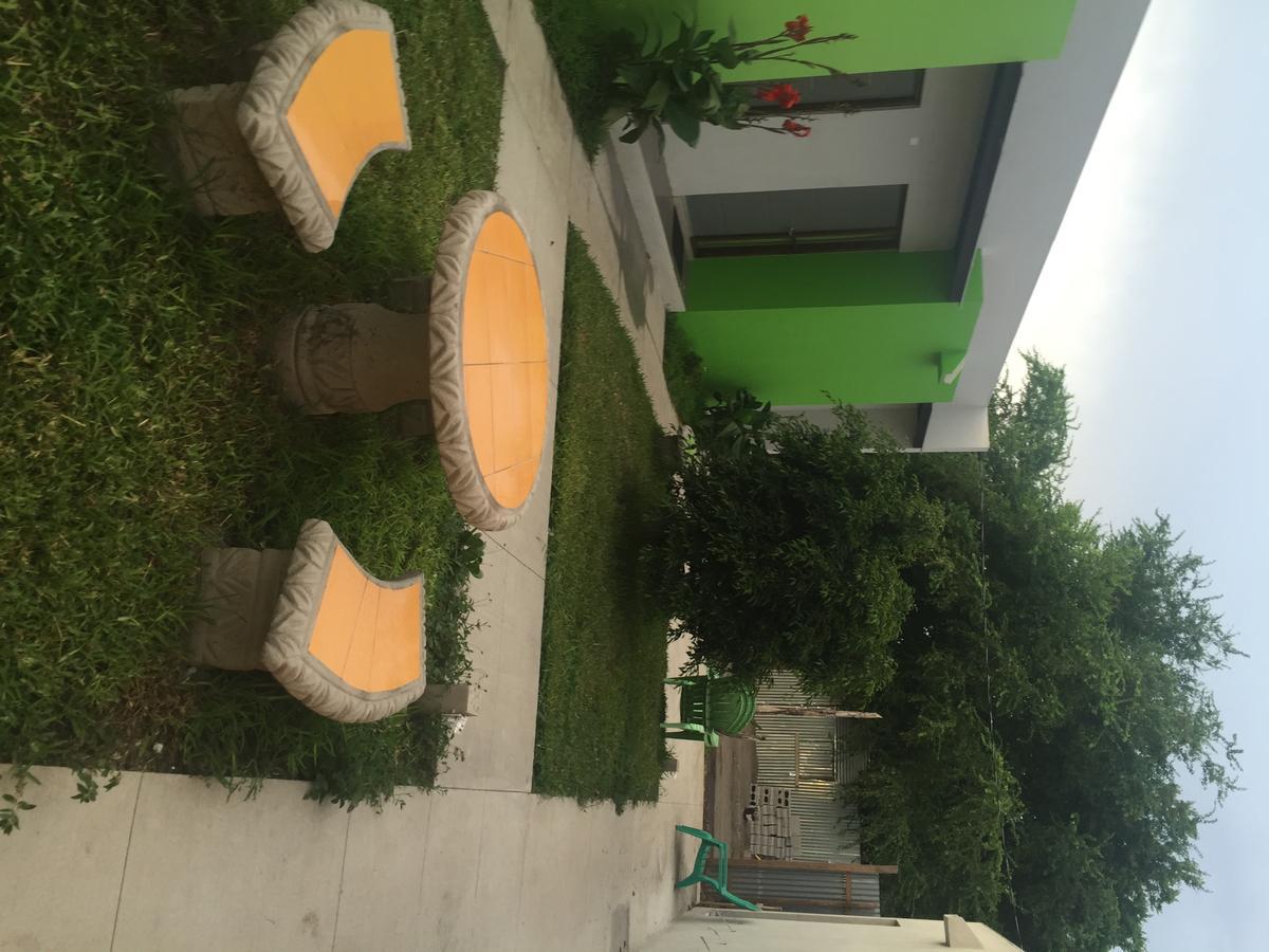 Airport X Managua Hotel Екстериор снимка